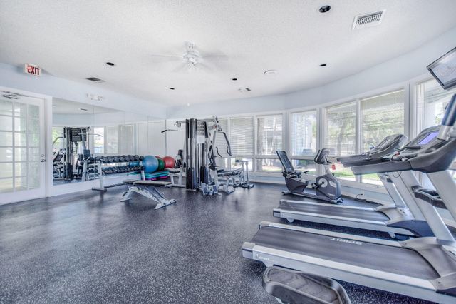 2056 Windward Way, Jupiter, FL 33477