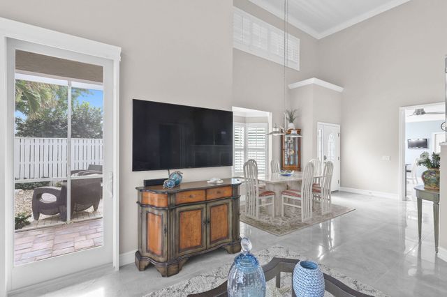 2056 Windward Way, Jupiter, FL 33477