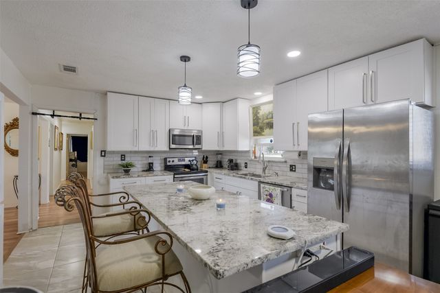 2740 Maceo Circle, Dallas, TX 75216