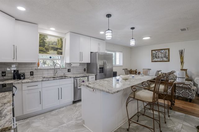 2740 Maceo Circle, Dallas, TX 75216