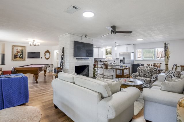 2740 Maceo Circle, Dallas, TX 75216