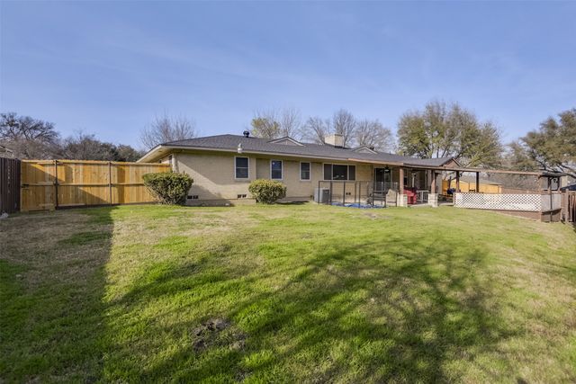 2740 Maceo Circle, Dallas, TX 75216