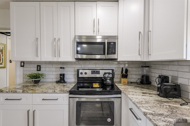 2740 Maceo Circle, Dallas, TX 75216