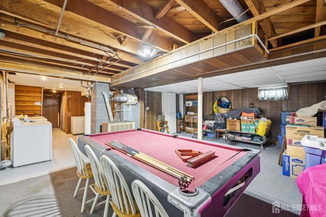 65 Russell Street, Woodbridge Proper, NJ 07095