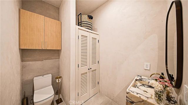 8840 Ashcroft Avenue, West Hollywood, CA 90048