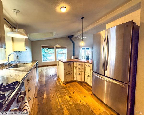 14475 Poonkinney Rd, Dos Rios, CA 95429