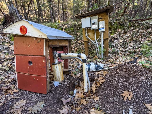 14475 Poonkinney Rd, Dos Rios, CA 95429