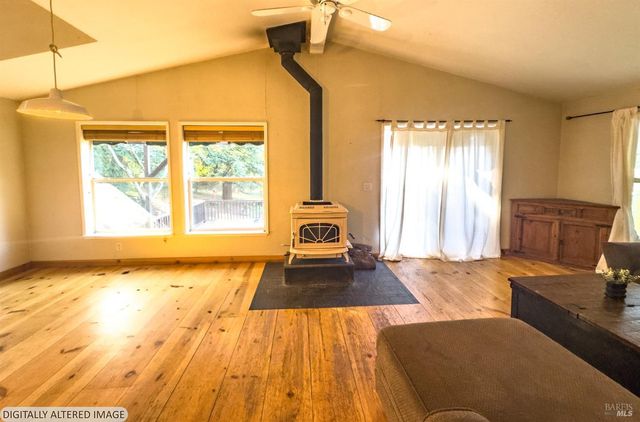 14475 Poonkinney Rd, Dos Rios, CA 95429