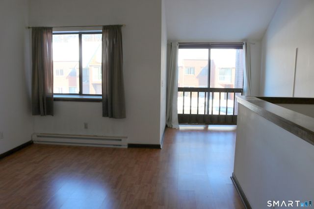 279 Redstone Hill Road APT 58, Bristol, CT 06010