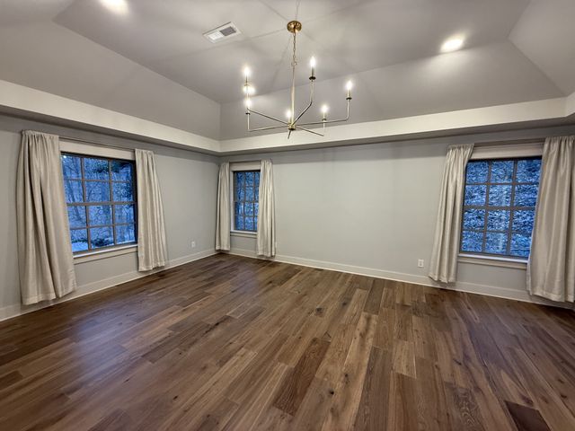 1125 Chickering Park Dr, Nashville, TN 37215