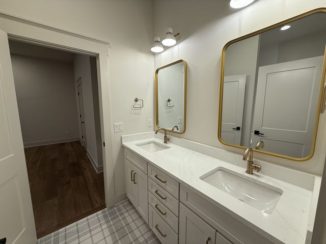 1125 Chickering Park Dr, Nashville, TN 37215