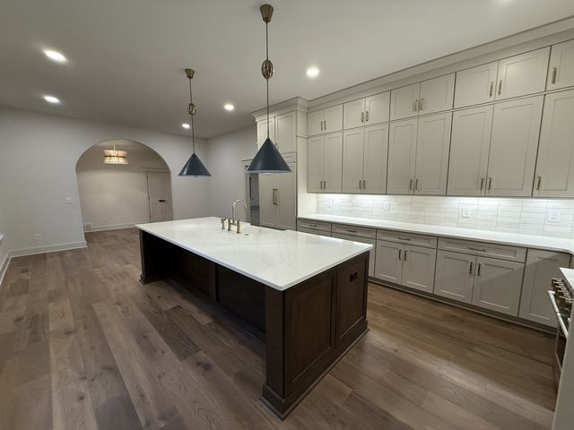 1125 Chickering Park Dr, Nashville, TN 37215