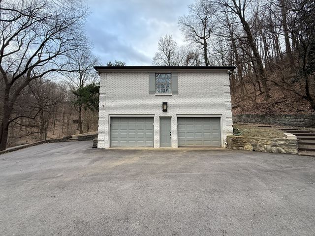 1125 Chickering Park Dr, Nashville, TN 37215