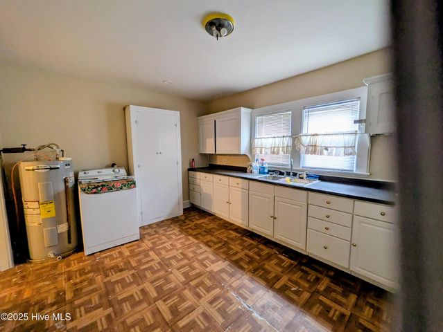 1004 Ward Street, Greenville, NC 27834