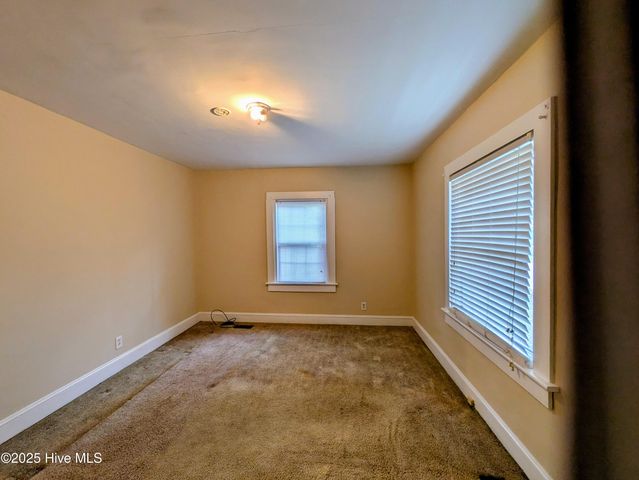 1004 Ward Street, Greenville, NC 27834