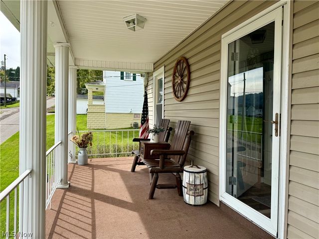 1207 N 9th Street, Martins Ferry, OH 43935