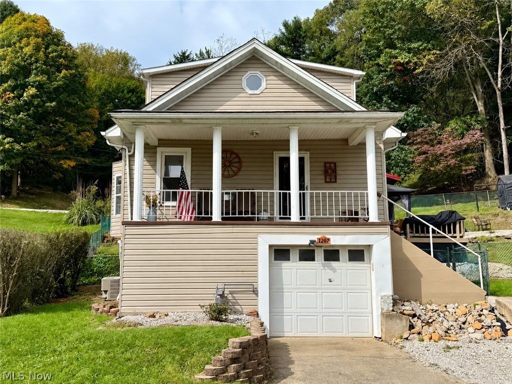 1207 N 9th Street, Martins Ferry, OH 43935