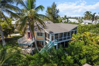 3660 Schooner LN, St James City, FL 33956