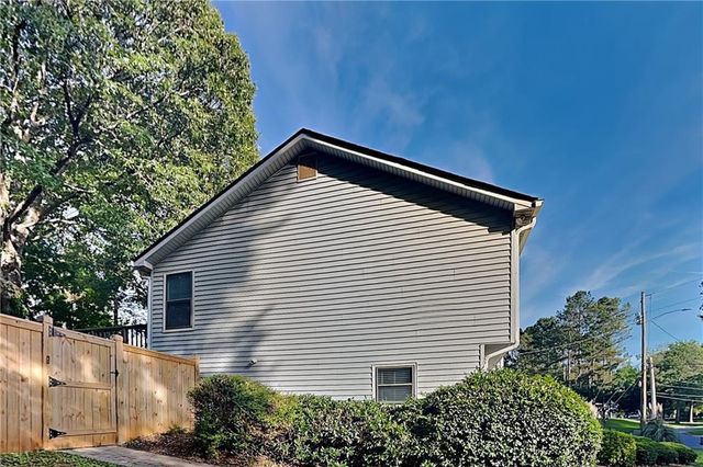 6187 Brookside Lane, Acworth, GA 30102