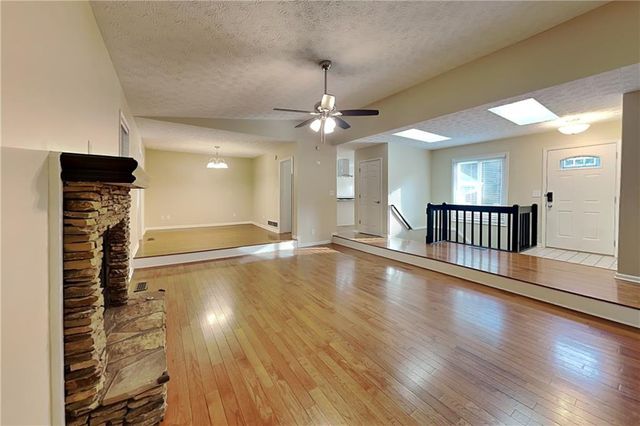 6187 Brookside Lane, Acworth, GA 30102