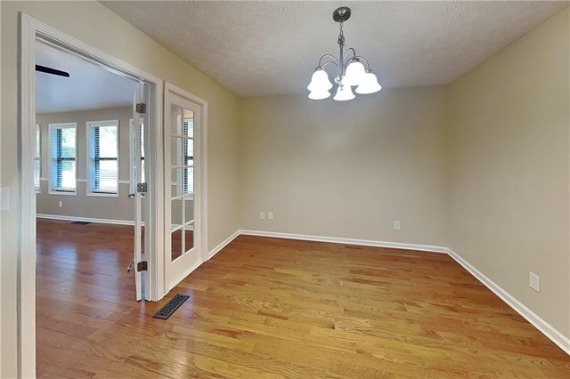 6187 Brookside Lane, Acworth, GA 30102