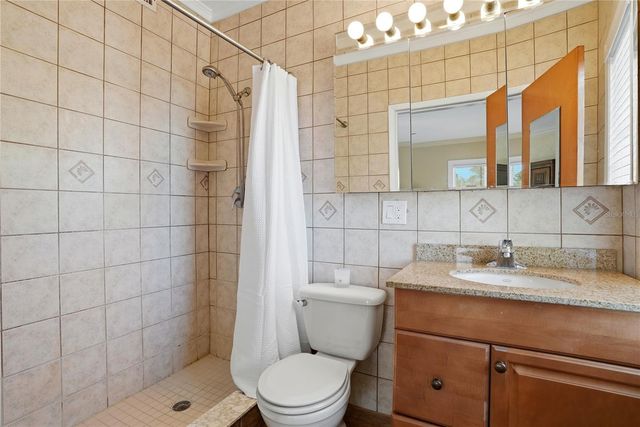 241 72ND STREET N, St Petersburg, FL 33710