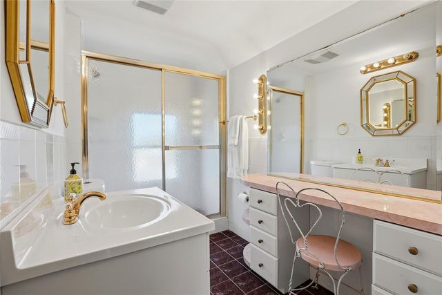 241 72ND STREET N, St Petersburg, FL 33710