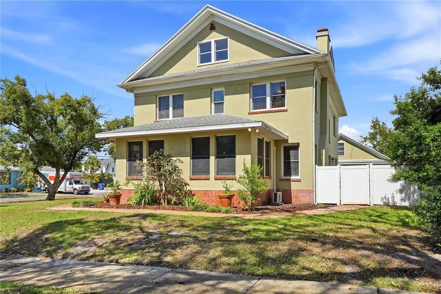 241 72ND STREET N, St Petersburg, FL 33710