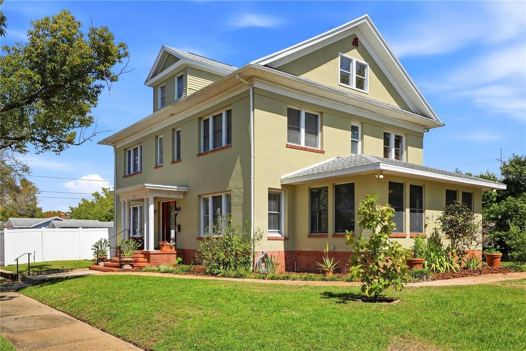 241 72ND STREET N, St Petersburg, FL 33710