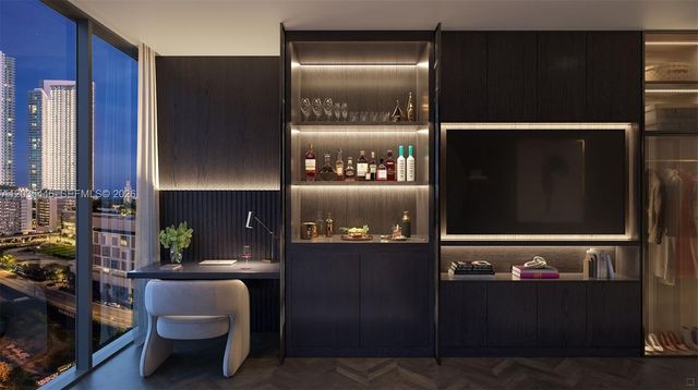 22 NE 11th Street EX 11, Miami, FL 33132