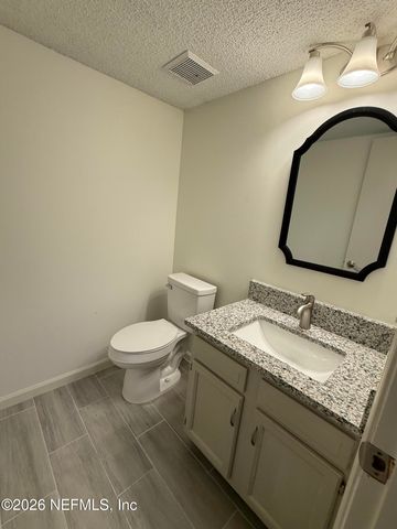 2381 HAMPTON FALLS Drive W, Jacksonville, FL 32224