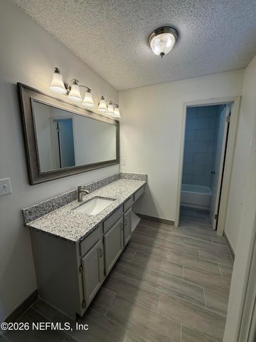 2381 HAMPTON FALLS Drive W, Jacksonville, FL 32224