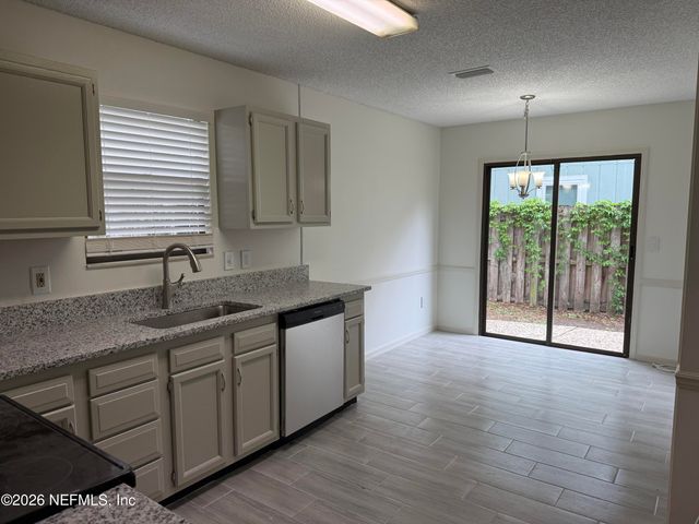 2381 HAMPTON FALLS Drive W, Jacksonville, FL 32224