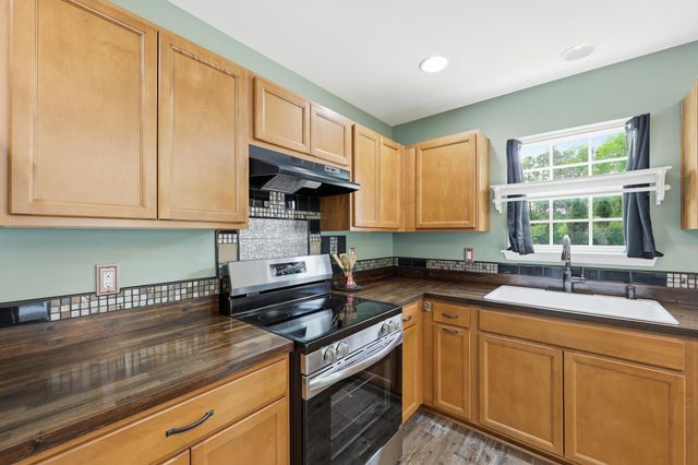 145 Notta Way, Moncks Corner, SC 29461