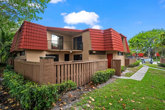 8237 Severn Drive A, Boca Raton, FL 33433