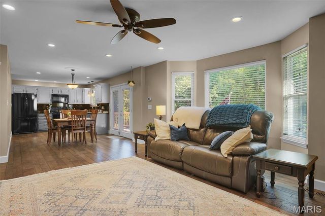3108 Woodbridge Estates Drive, St Louis, MO 63129