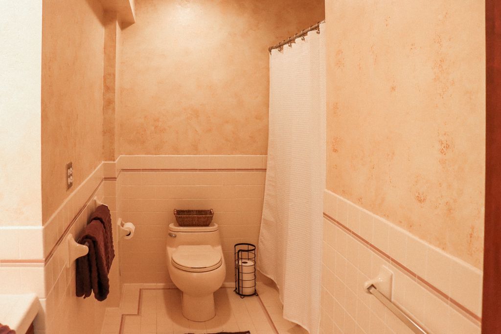 33233 and 8031 Mt Highway 35, Polson, MT 59860 photo 34