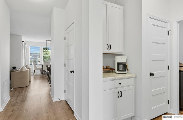 7913 S 184th Street, Omaha, NE 68136