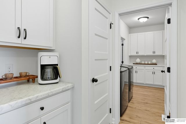 7913 S 184th Street, Omaha, NE 68136