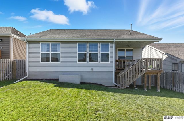 7913 S 184th Street, Omaha, NE 68136