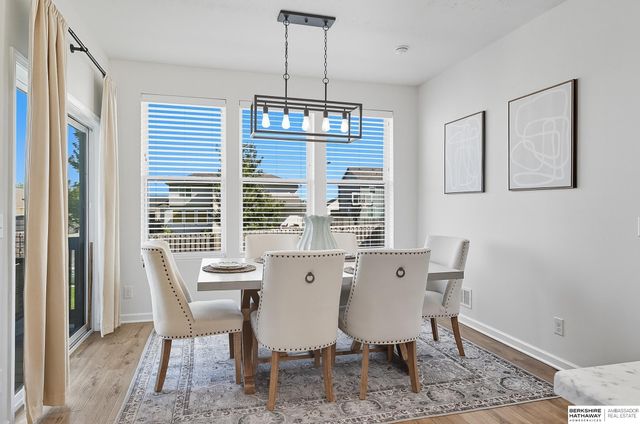 7913 S 184th Street, Omaha, NE 68136