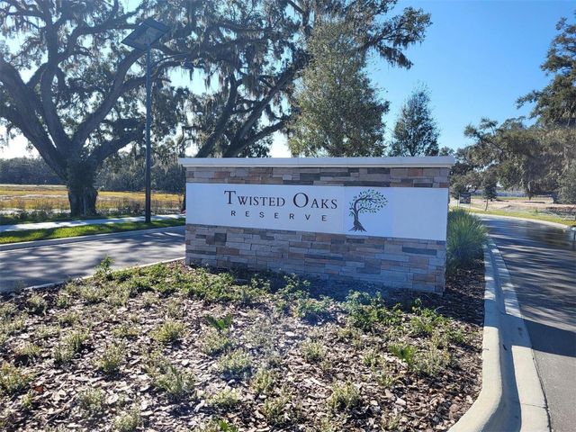 8594 PINECREST TRAIL, Wildwood, FL 34785