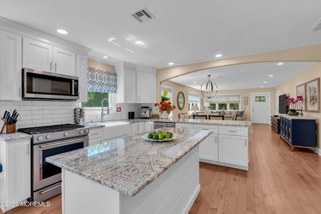 241 Torrey Pines Drive, Toms River, NJ 08757