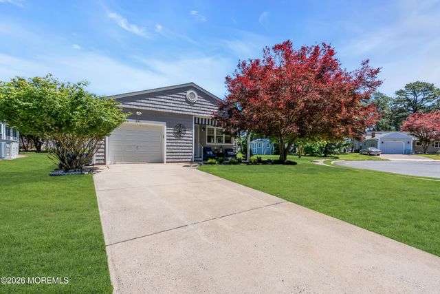 241 Torrey Pines Drive, Toms River, NJ 08757