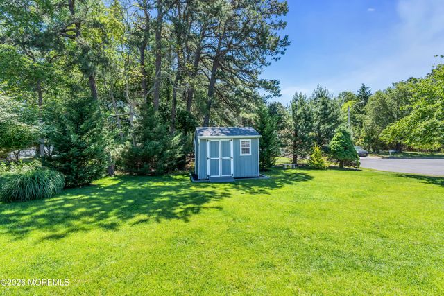 241 Torrey Pines Drive, Toms River, NJ 08757