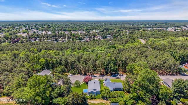 241 Torrey Pines Drive, Toms River, NJ 08757