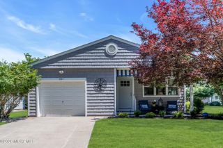 241 Torrey Pines Drive, Toms River, NJ 08757