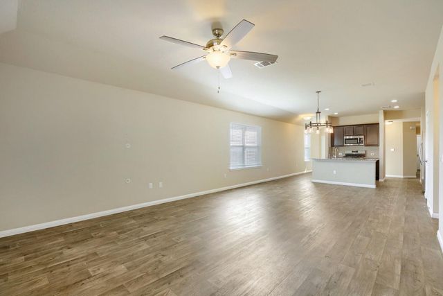 101 Blue Sage DR, Leander, TX 78641