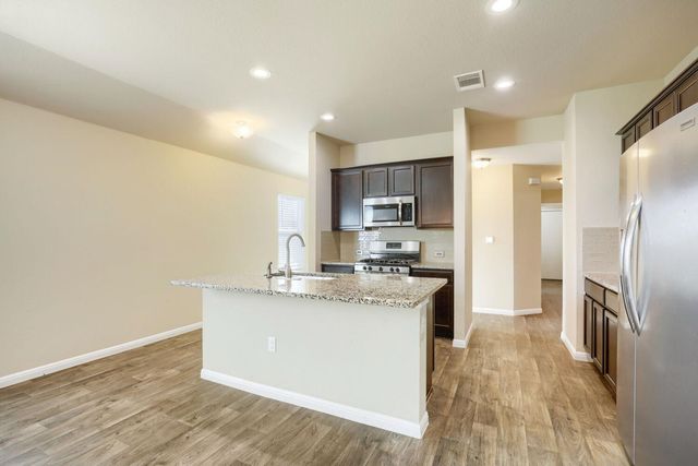 101 Blue Sage DR, Leander, TX 78641