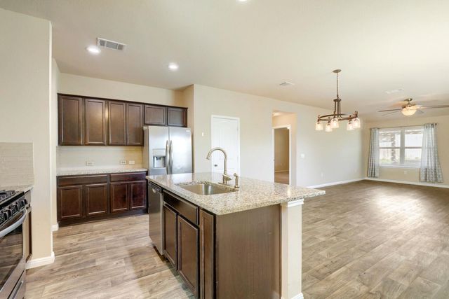 101 Blue Sage DR, Leander, TX 78641